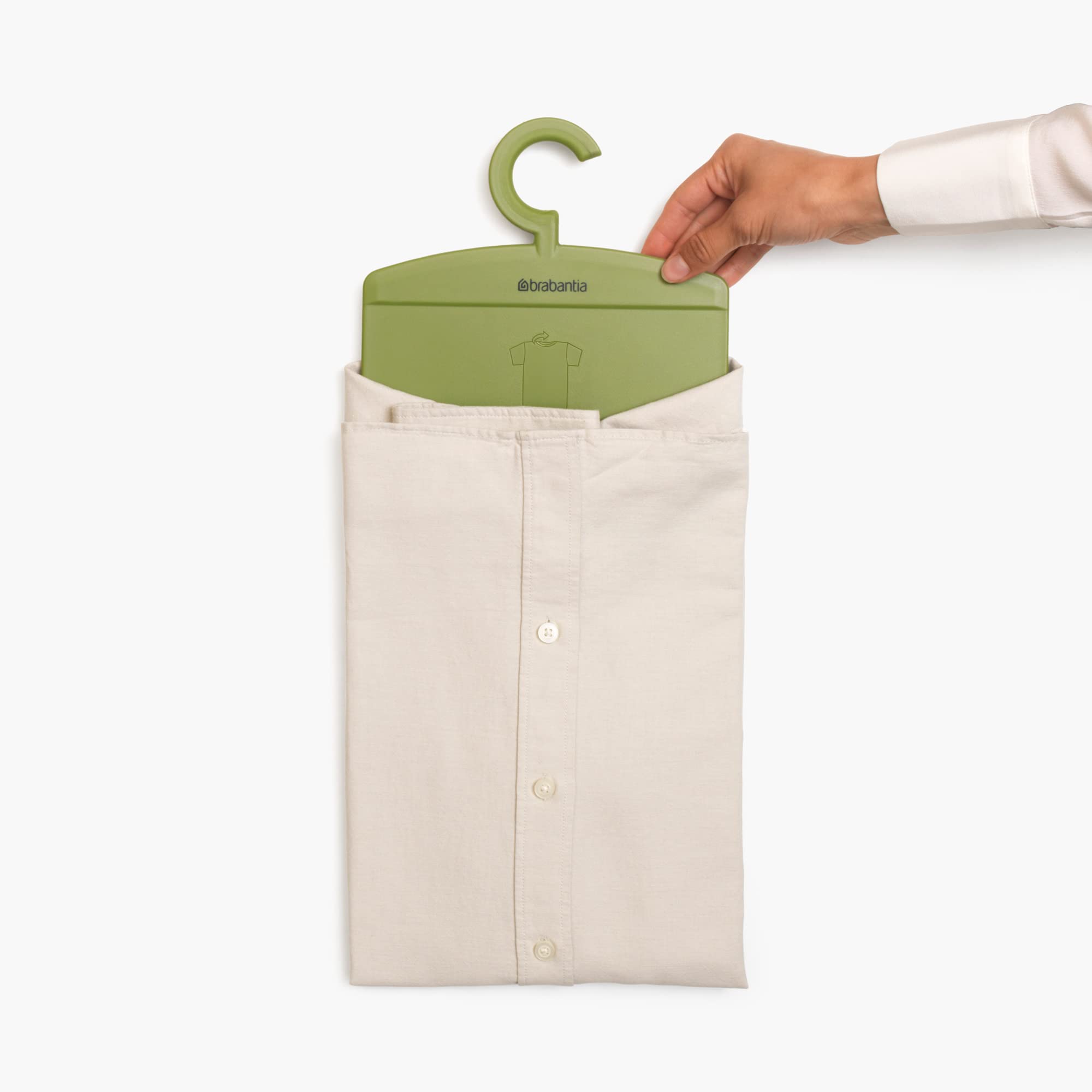 brabantia-shirt-folder-board-with-hanging-hook-instruction-images-calm-green-fol image 4