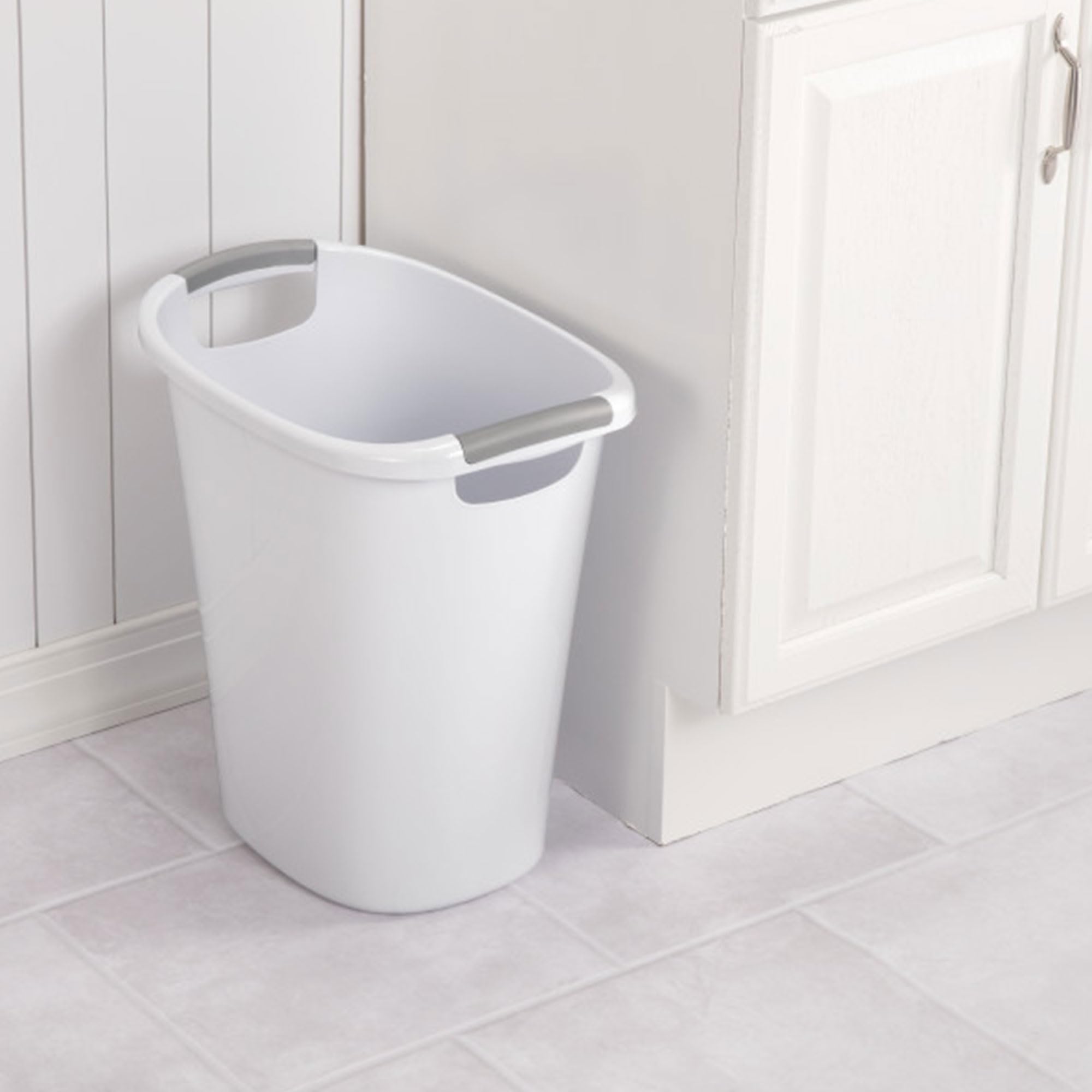 sterilite-6-gallon-ultra-wastebasket-white-with-titanium-inserts-6-pack image 4