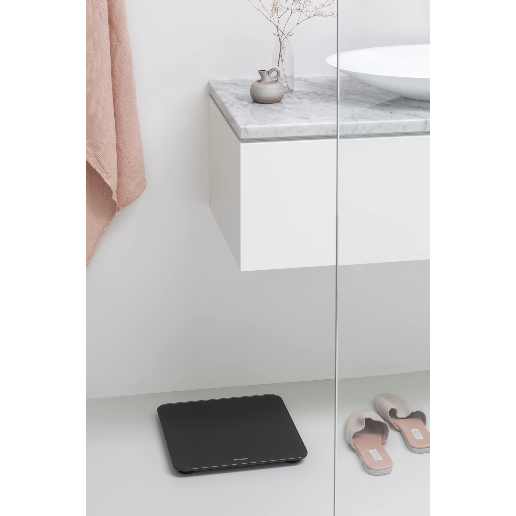 brabantia-renew-digital-bathroom-scale-dark-gray-battery-powered-with-backlit-le image 6