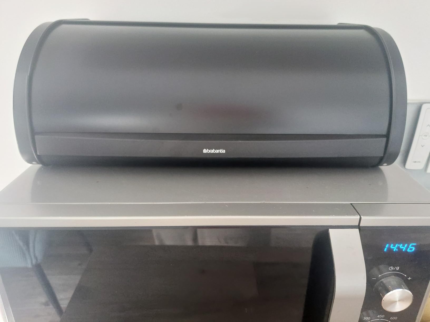 Nice bread box