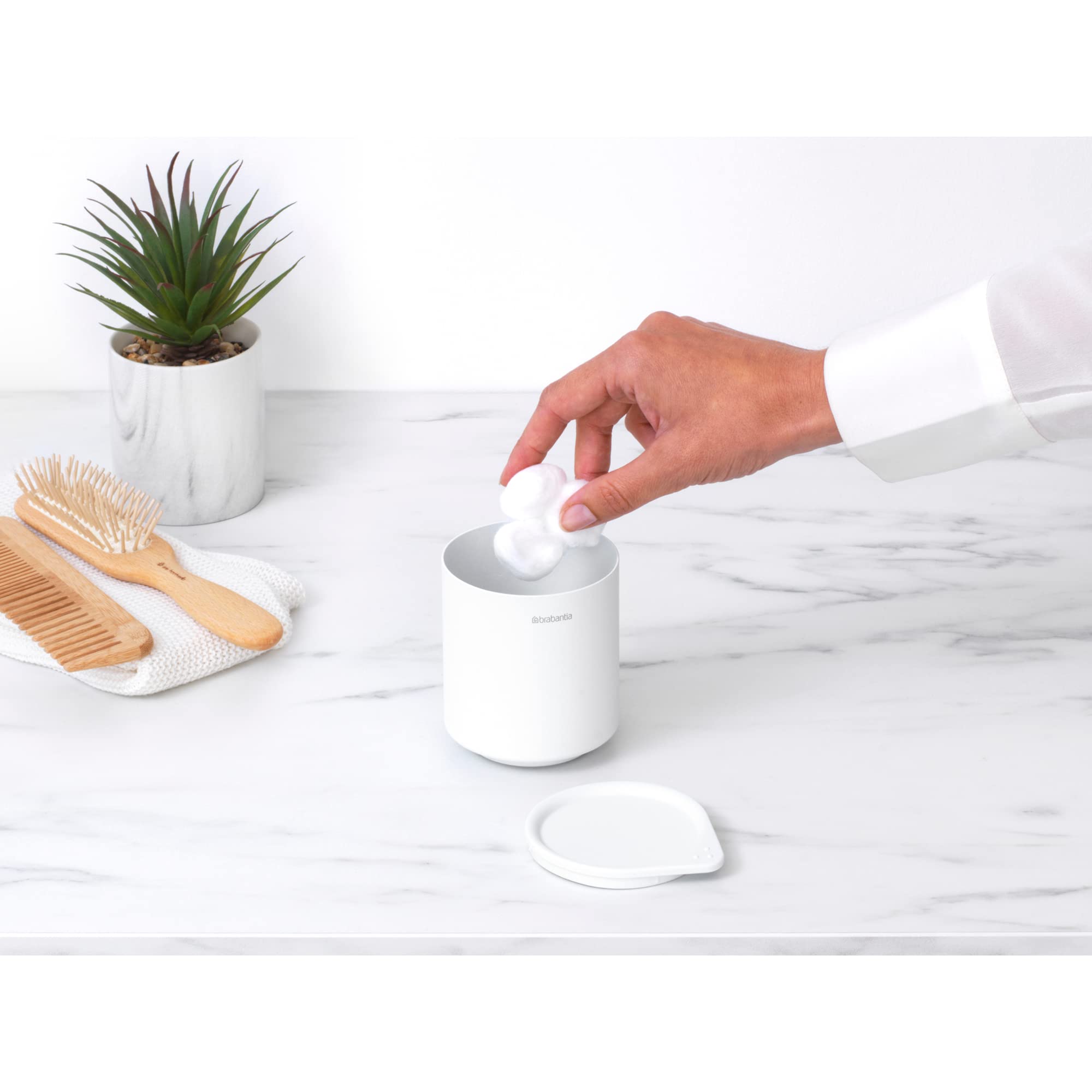 brabantia-mindset-bathroom-storage-pot-with-lid-mineral-fresh-white-cotton-pad-j image 4
