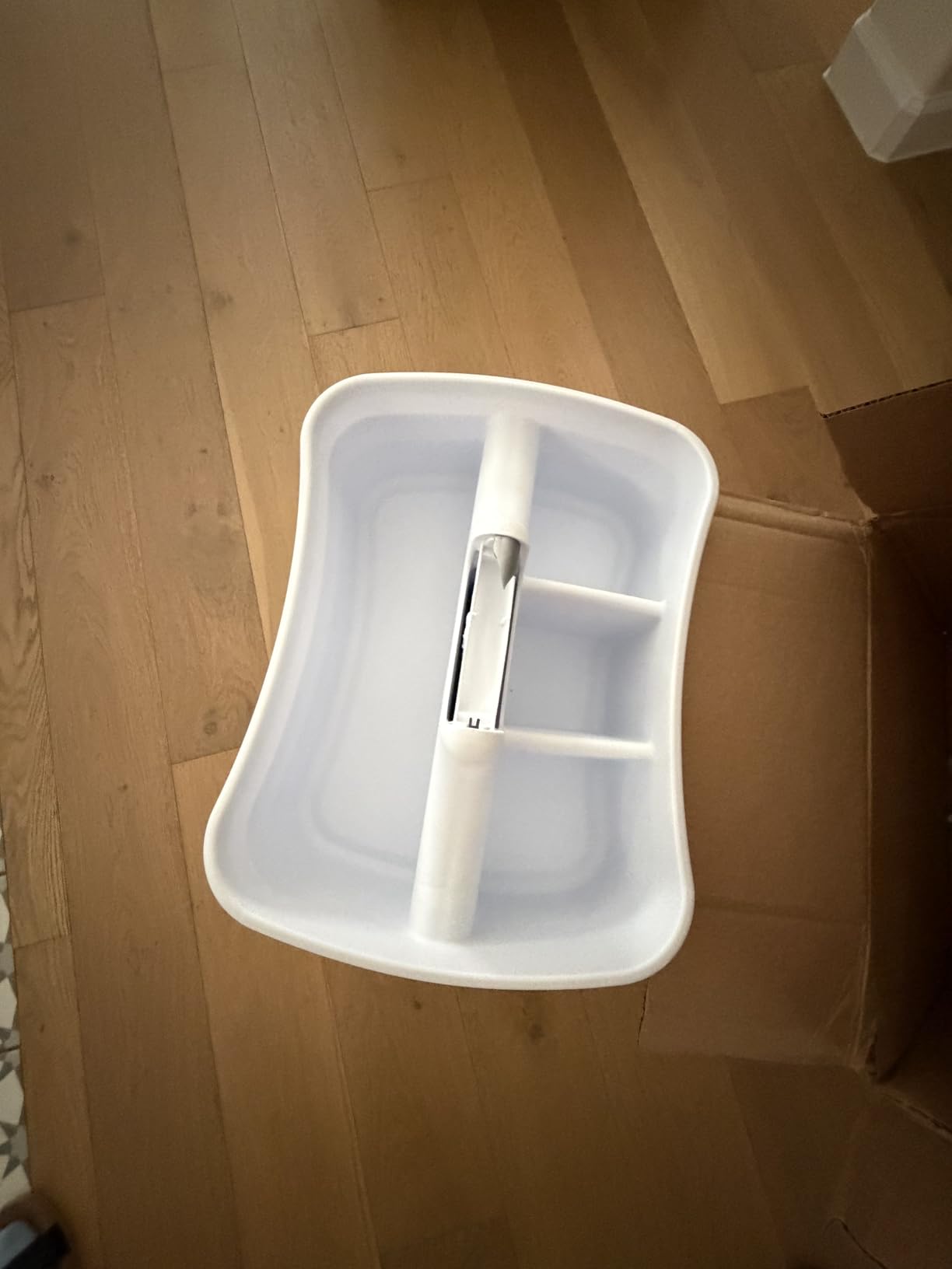 One arrived cracked
