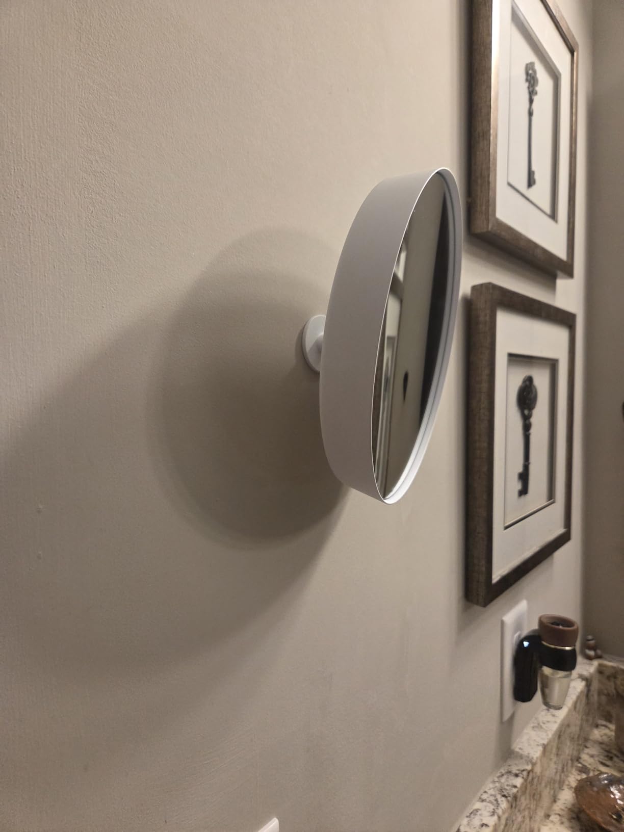 Great mirror, but a bit small