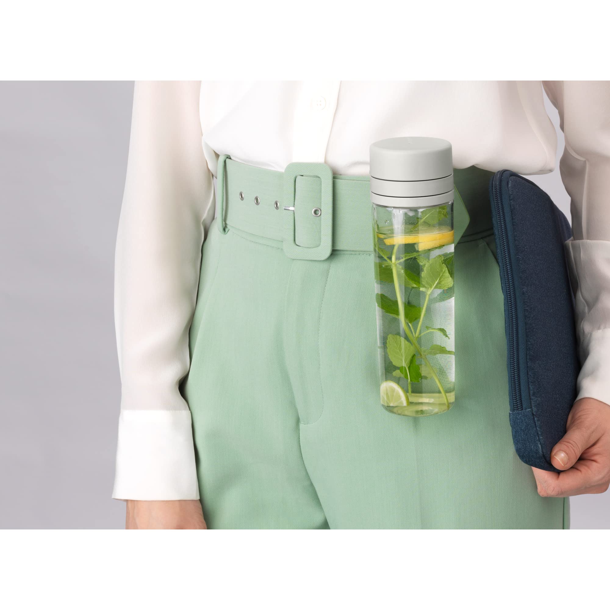 brabantia-make-take-water-bottle-with-strainer-17oz-light-gray image 5