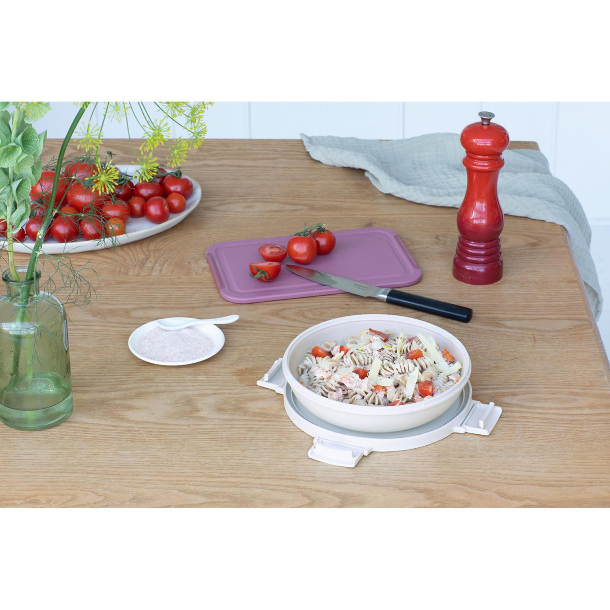 brabantia-make-take-lunch-bowl-light-gray-34oz-leakproof-meal-prep-container image 5