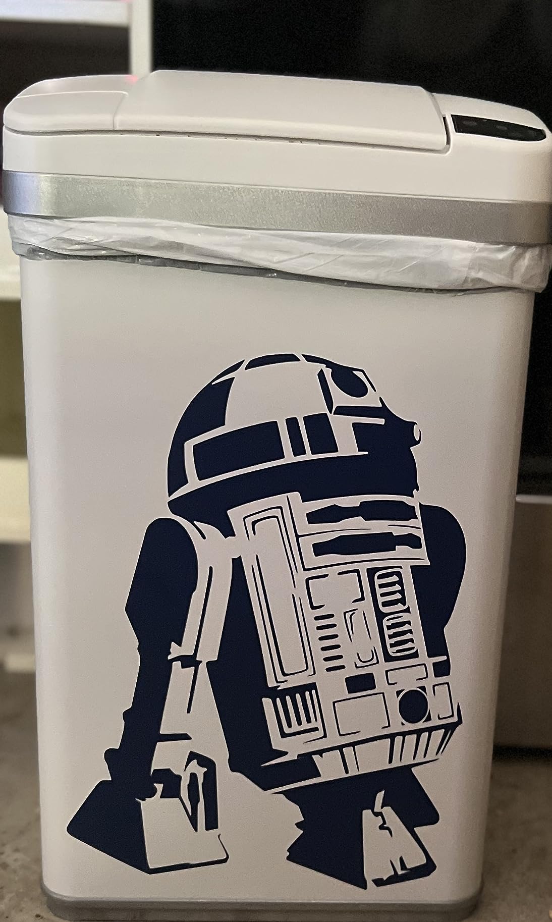 Love this trash can!