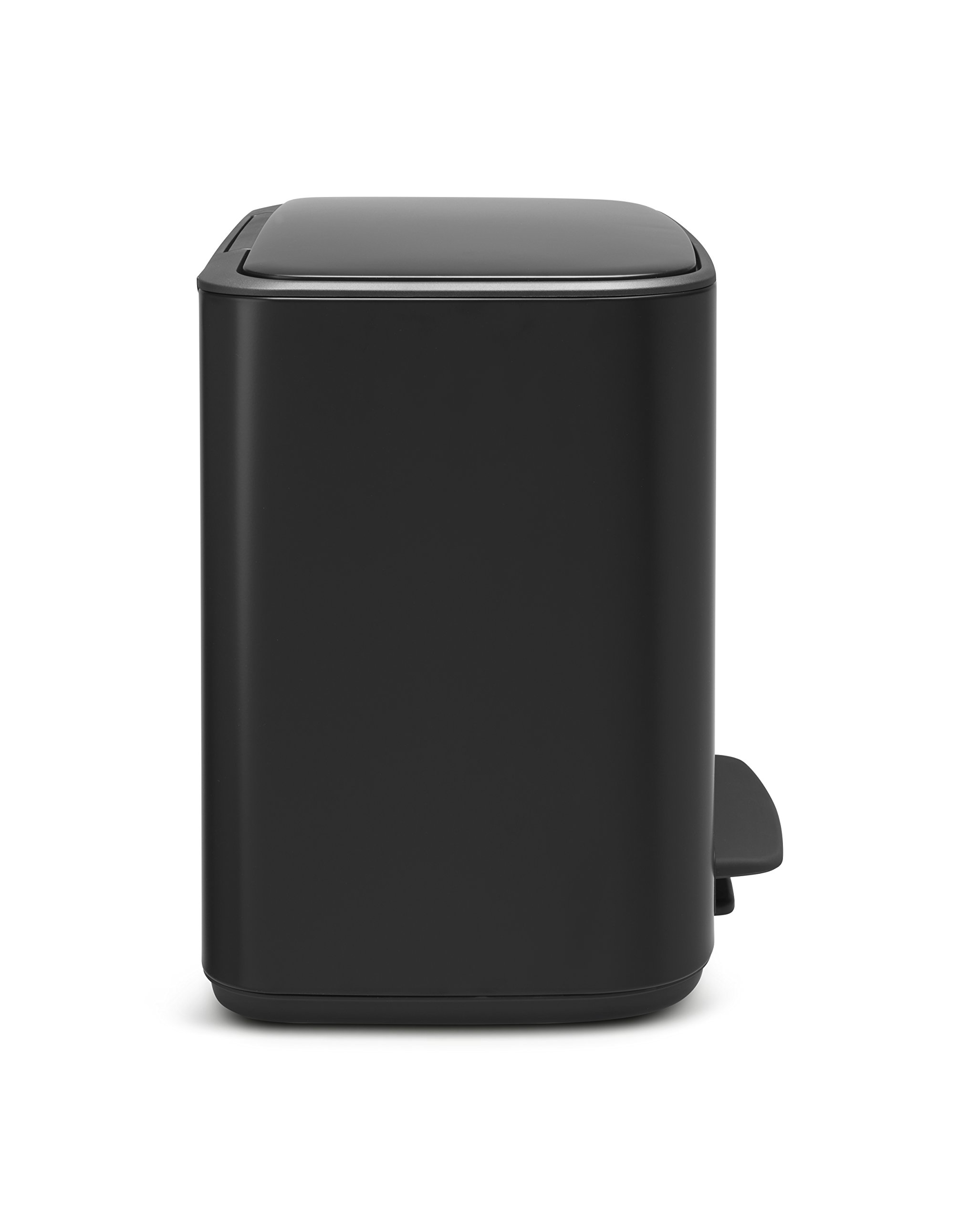 brabantia-bo-step-on-kitchen-trash-can-with-single-compartment-matt-black-9-5-ga image 3