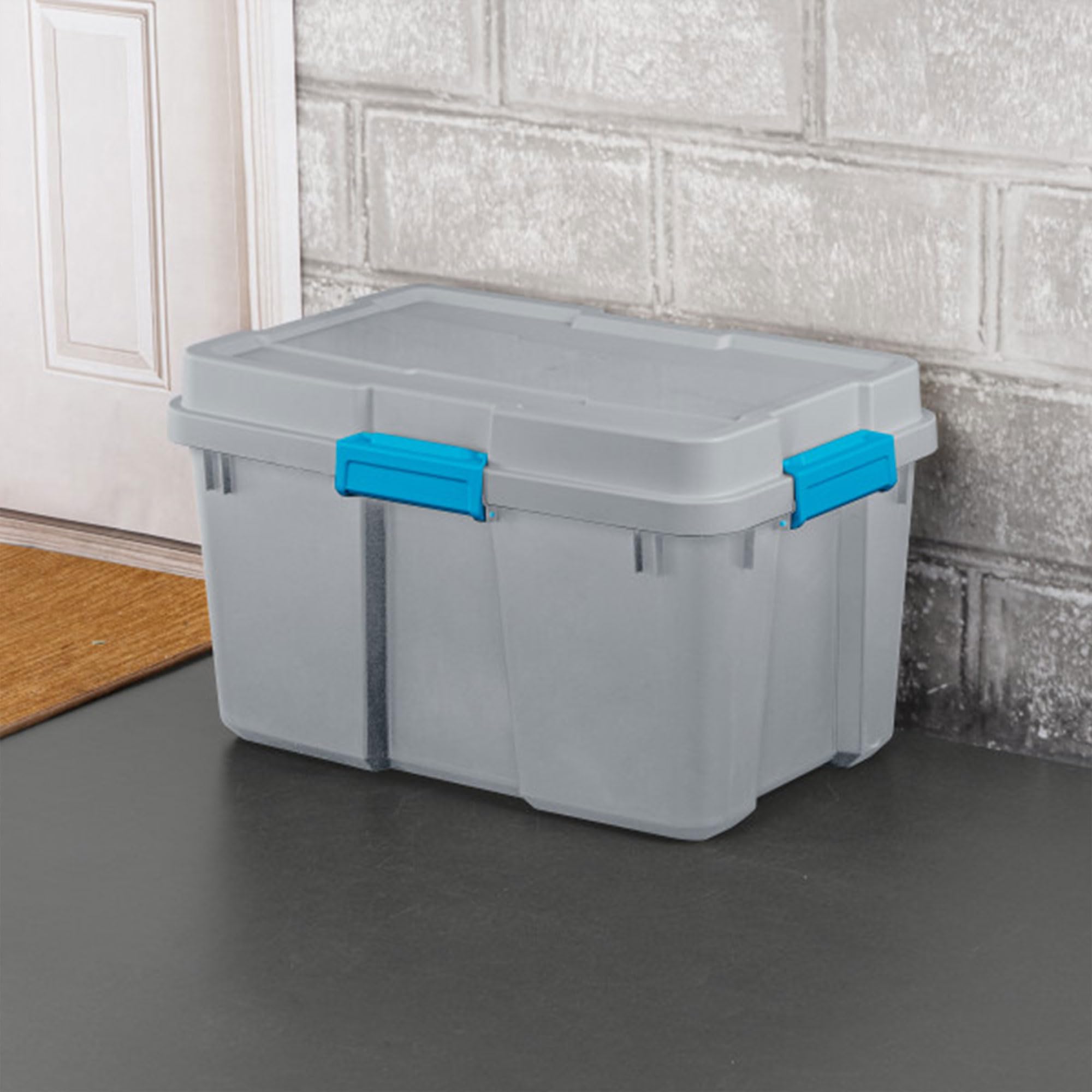 sterilite-30-gal-gasket-tote-with-gasketed-lid-heavy-duty-stackable-storage-bin- image 4