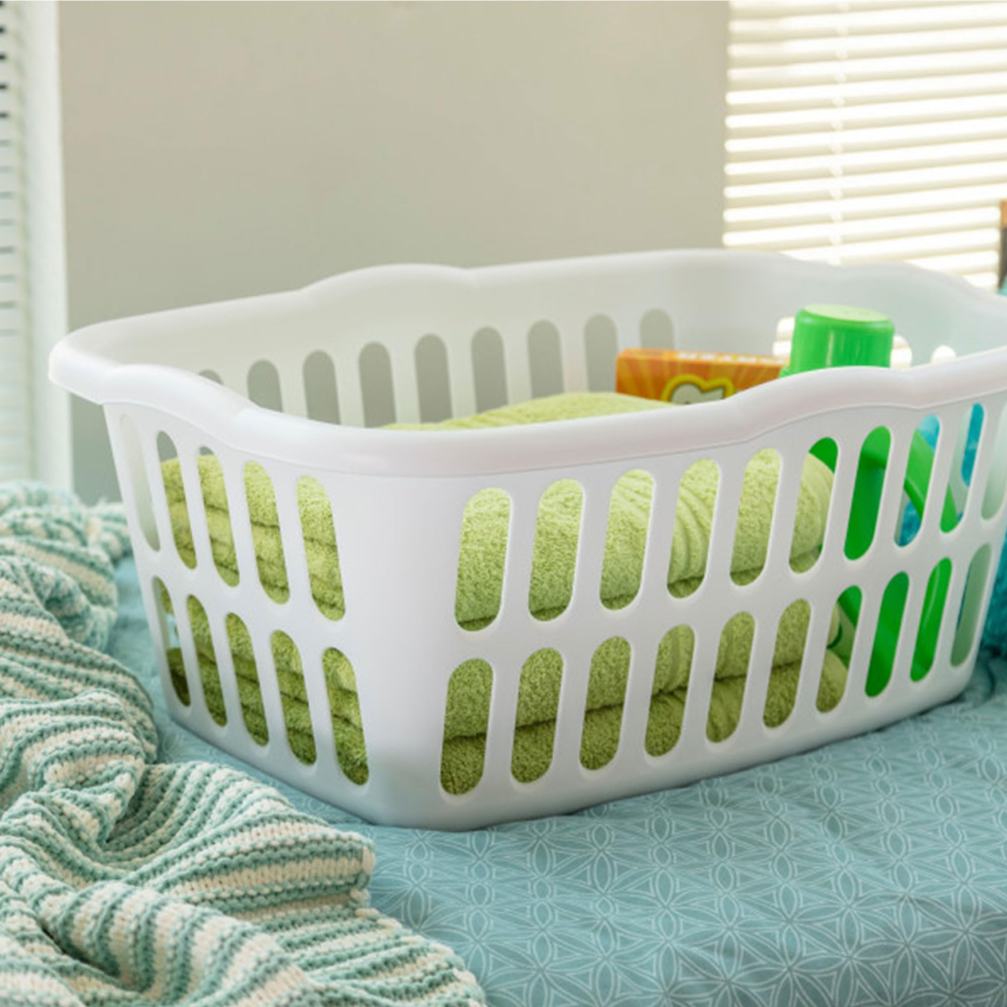 sterilite-12-pack-rectangular-laundry-basket-plastic-clothes-hamper-1-5-bushel-w image 4
