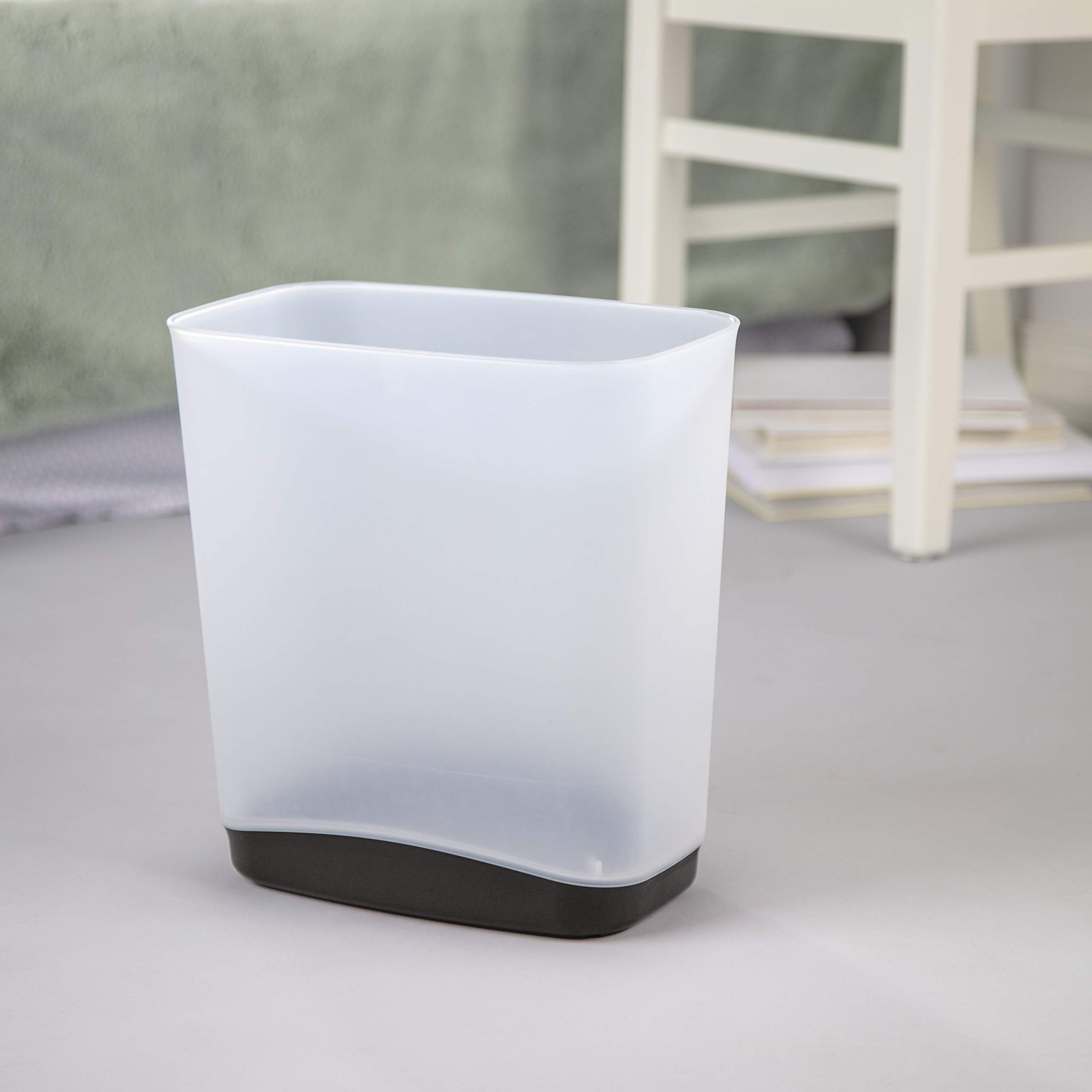 sterilite-3-3-gallon-slim-wastebasket-clear-with-gray-base image 4
