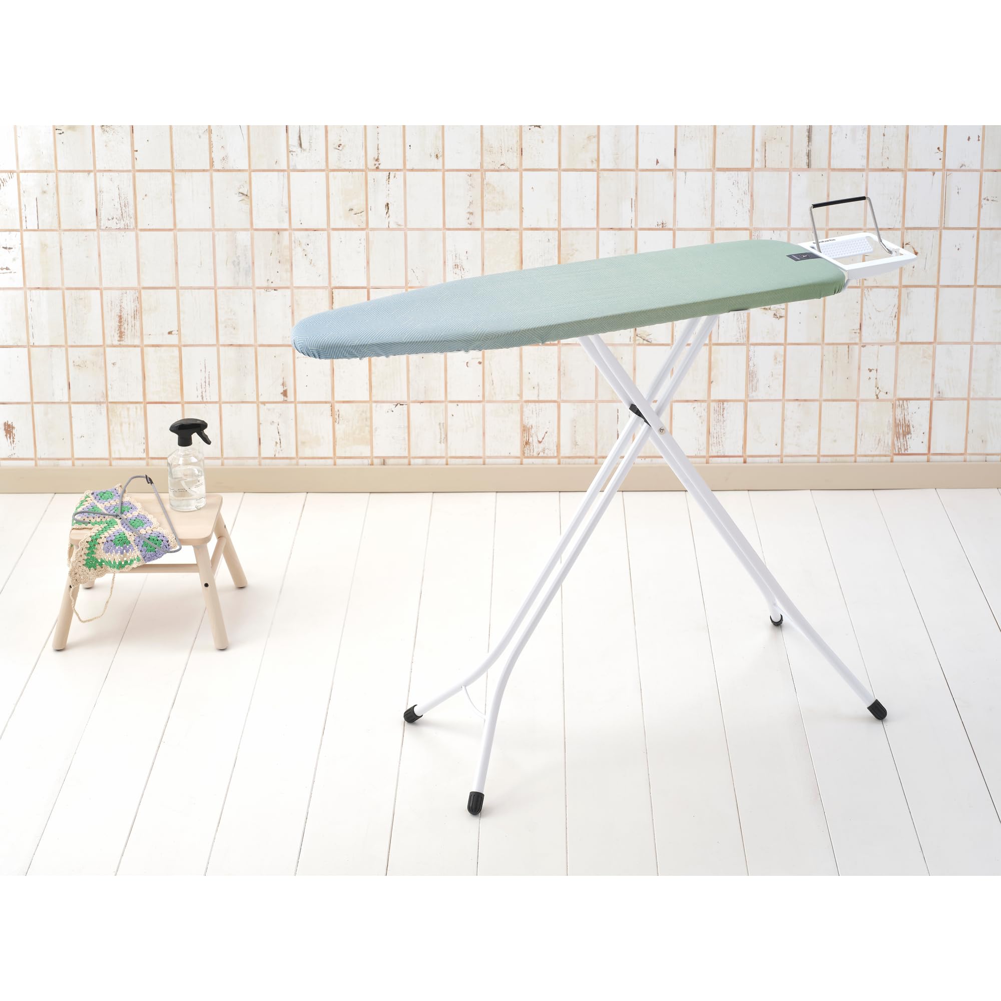 brabantia-compact-ironing-board-with-steam-iron-rest-size-a-fairtrade-cover-adju image 6