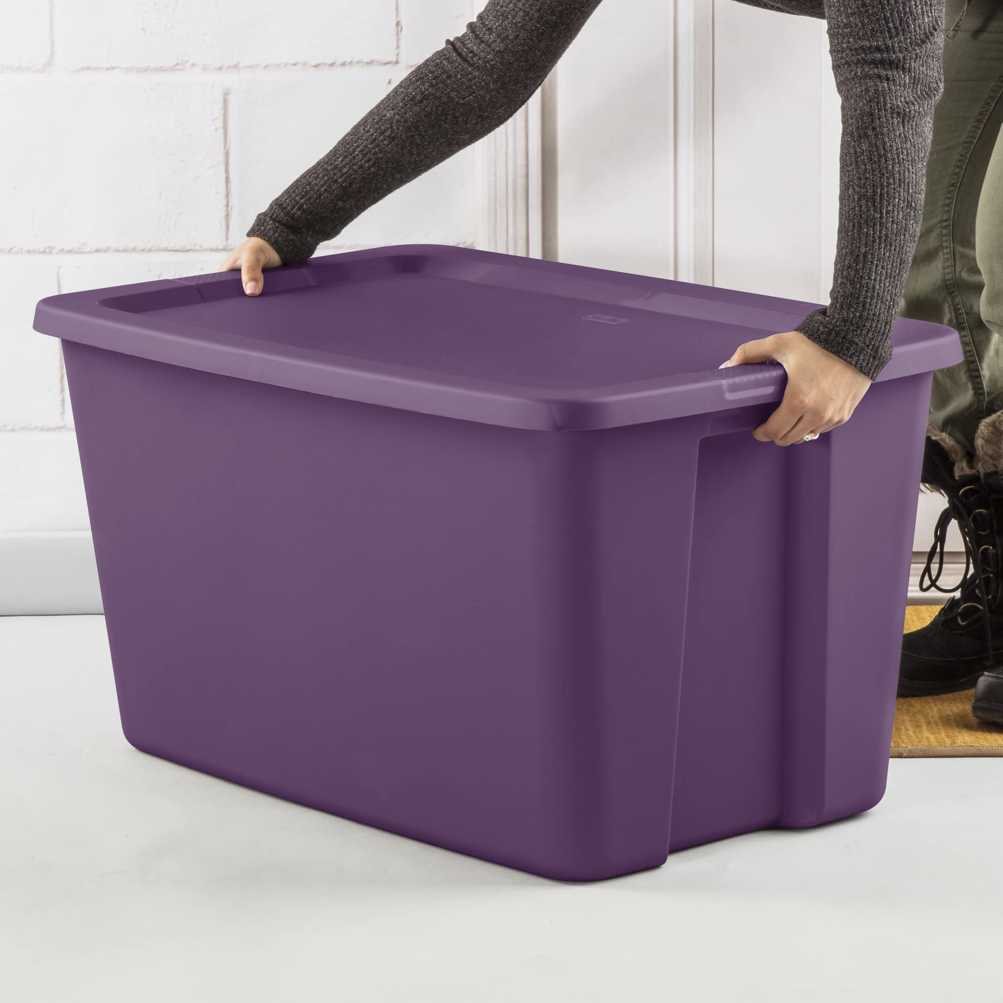 sterilite-lidded-stackable-30-gallon-storage-tote-with-molded-in-handles-6-pack- image 5