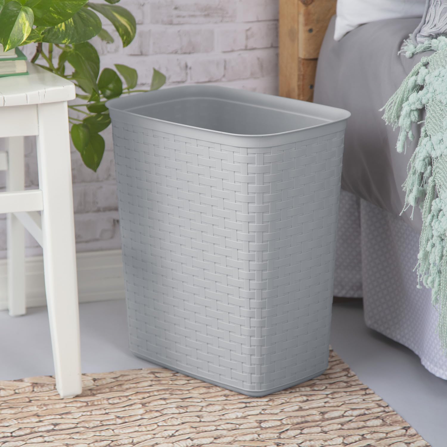 sterilite-5-8-gallon-weave-wastebasket-decorative-medium-trash-can-for-bathroom- image 6