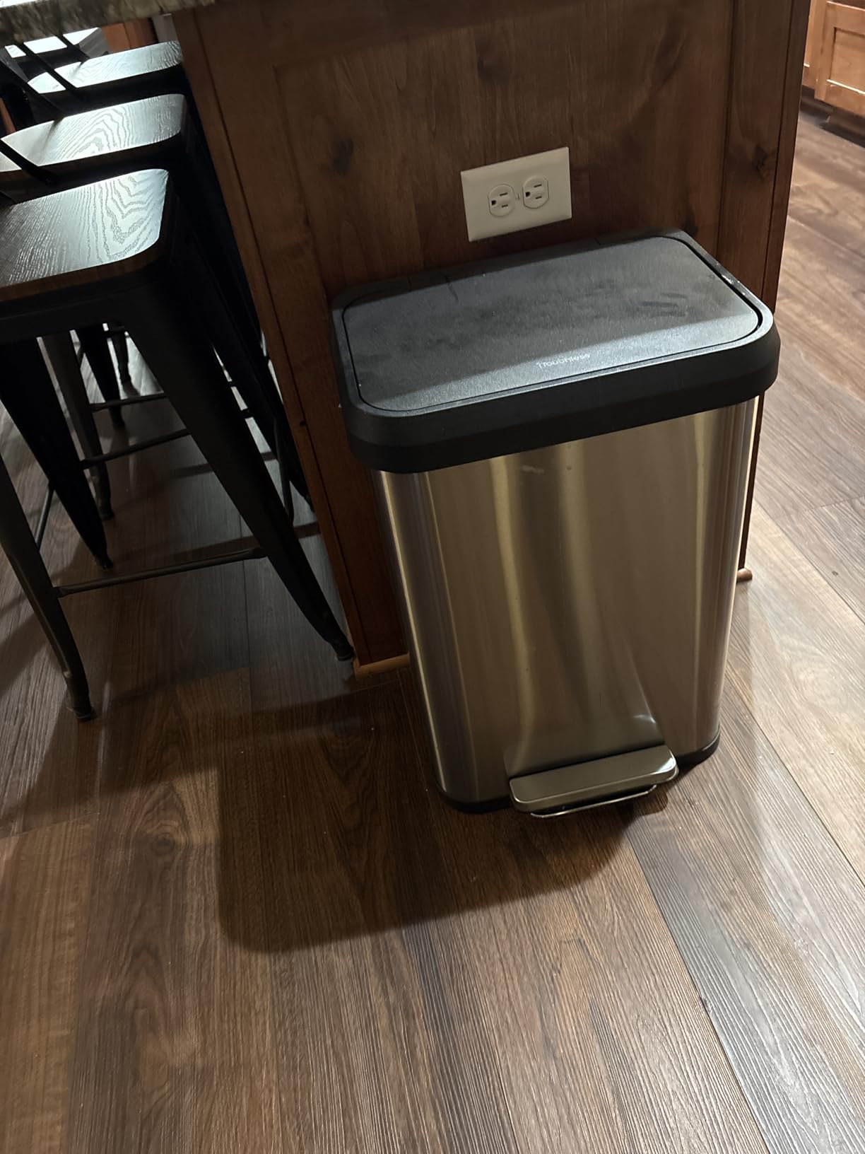 Excellent recycling bin