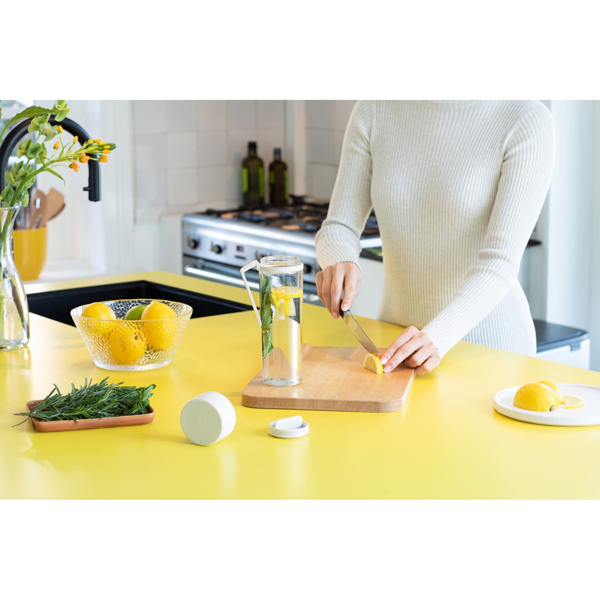 brabantia-make-take-water-bottle-with-strainer-17oz-light-gray image 6