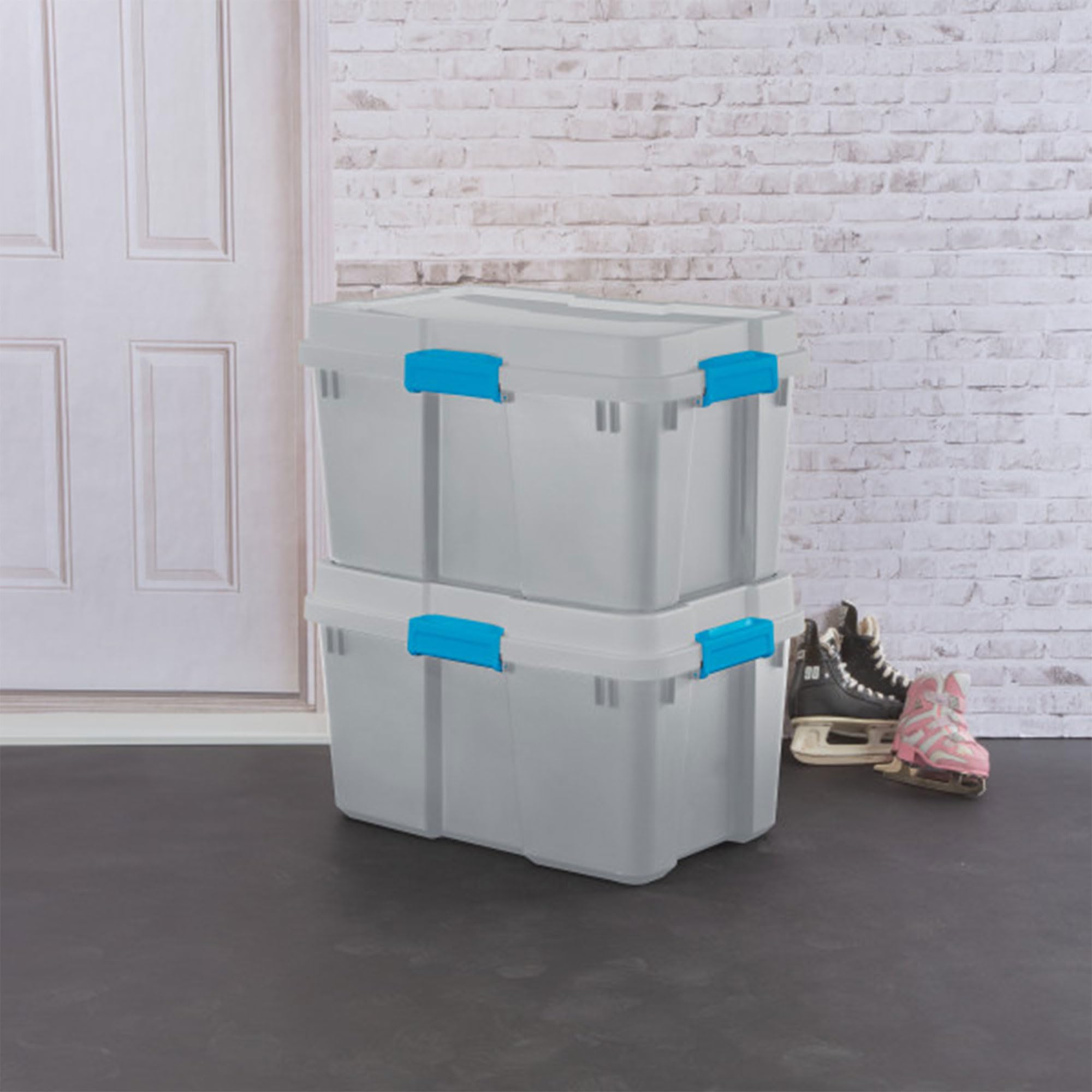 sterilite-30-gal-gasket-tote-with-gasketed-lid-heavy-duty-stackable-storage-bin- image 8