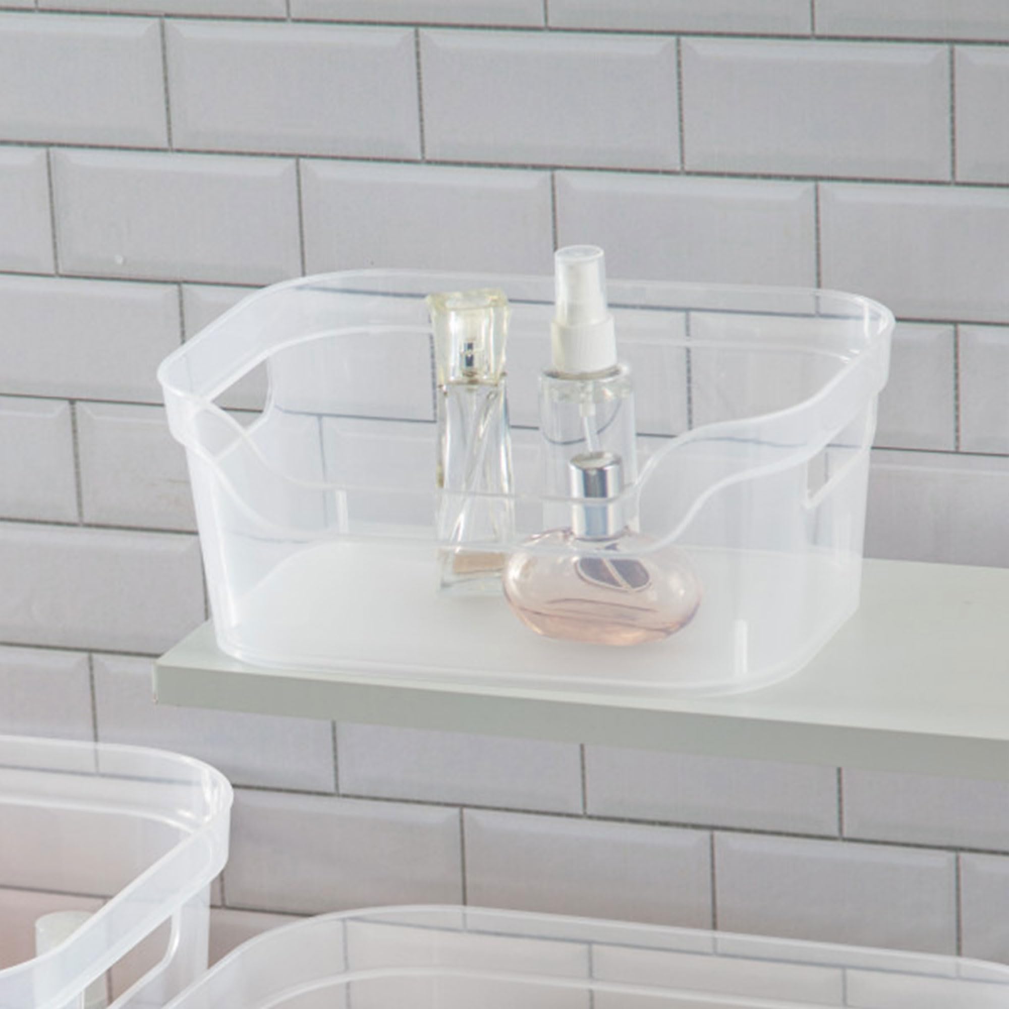 sterilite-9-5-x-6-5-x-4-inch-small-open-scoop-front-clear-storage-bin-with-carry image 7