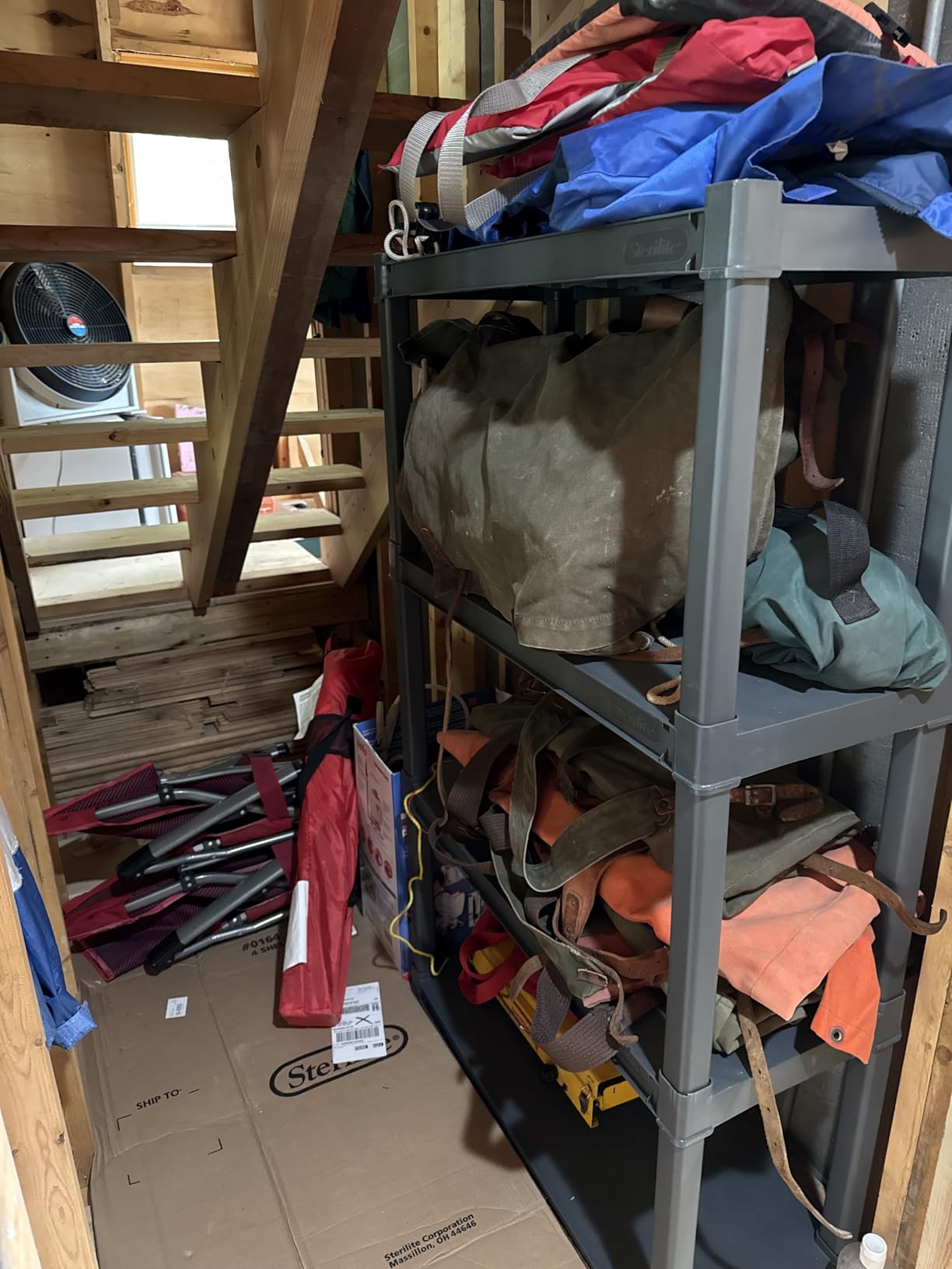 Shelf cracked