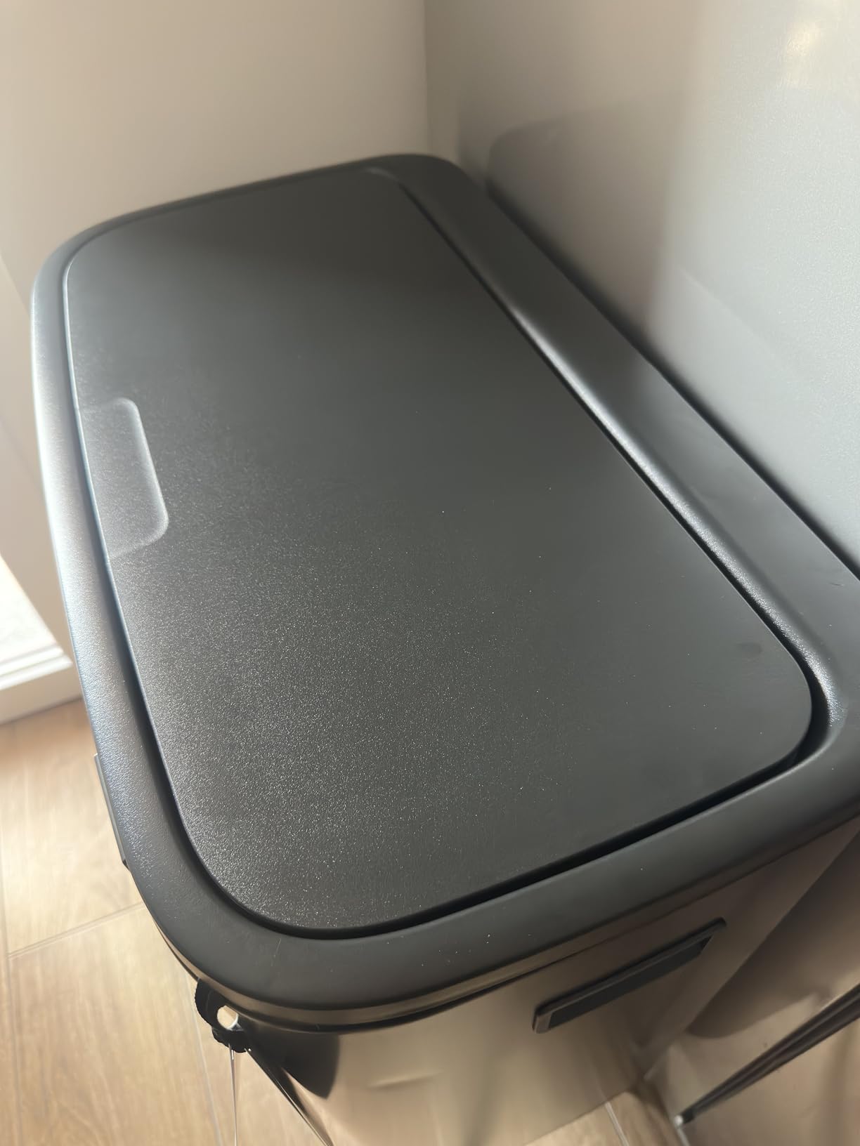 The lid is a bit stiff
