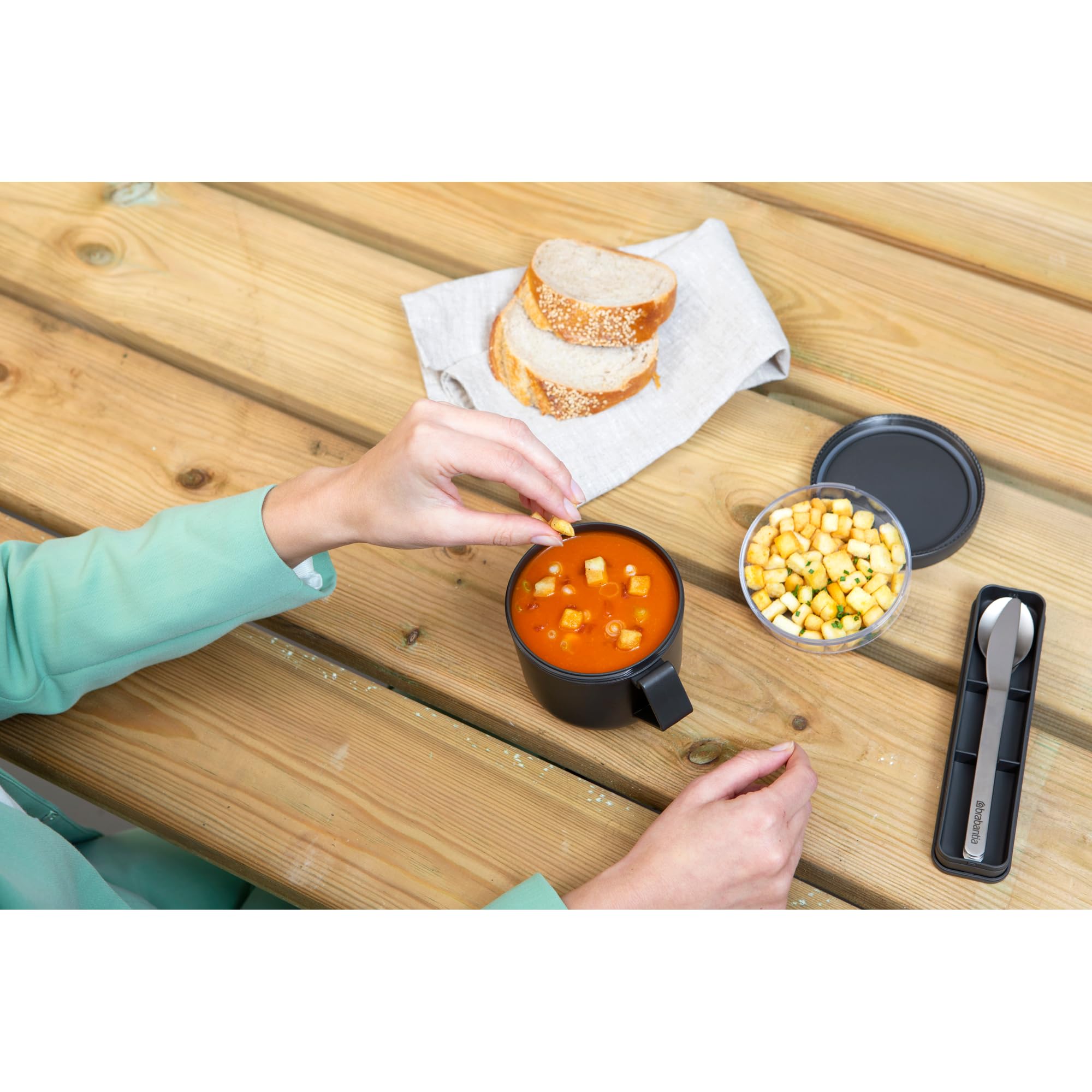 brabantia-make-take-soup-mug-with-handle-and-toppings-compartment-20-fl-oz-dark- image 8