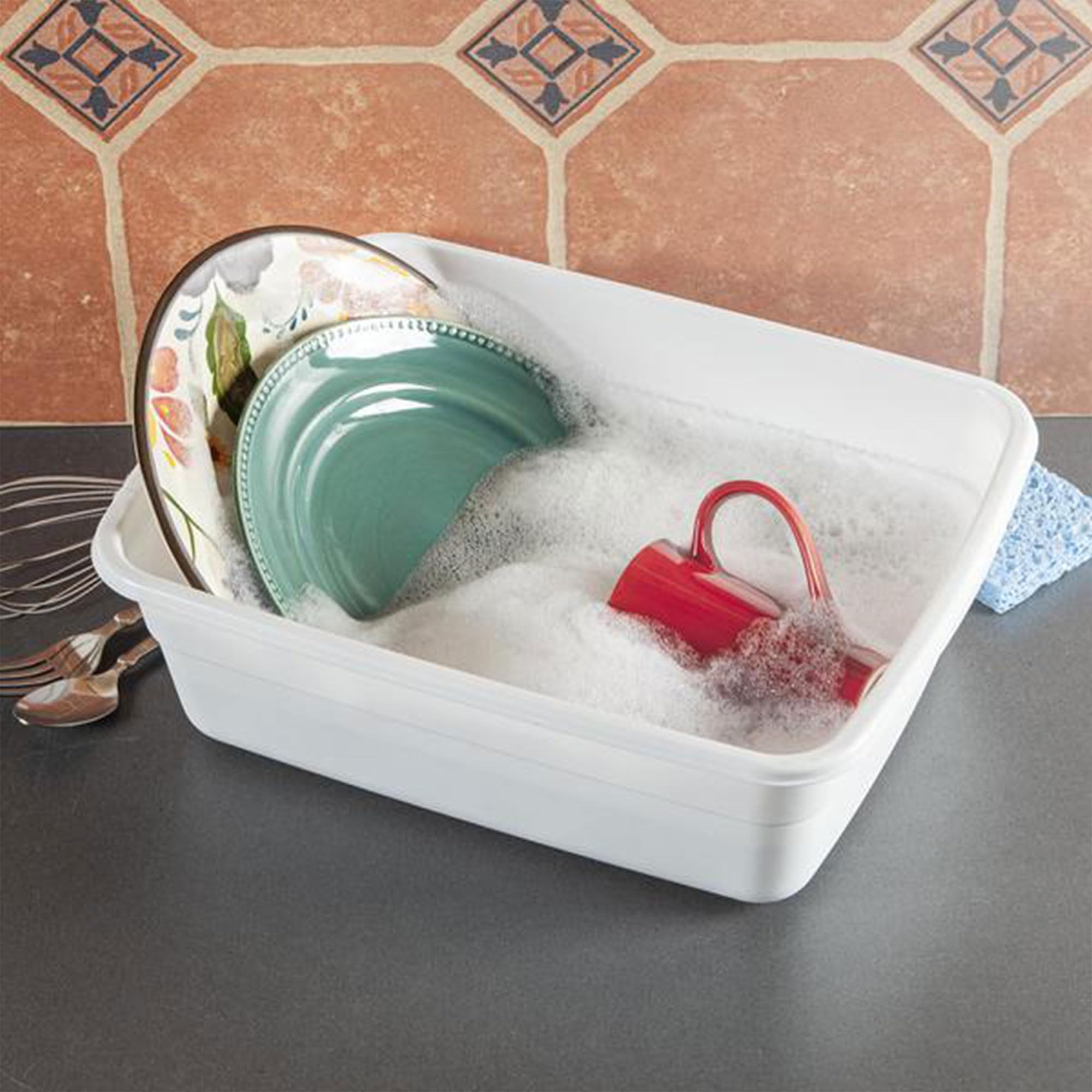 sterilite-small-portable-rectangle-plastic-heavy-duty-reinforced-plastic-8-qt-ki image 3