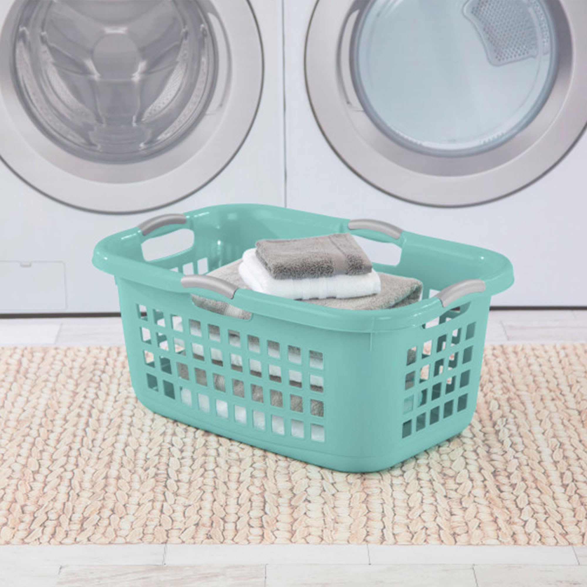 sterilite-6-pack-2-bushel-ultra-plastic-laundry-basket-aqua-chrome-wide-opening- image 4