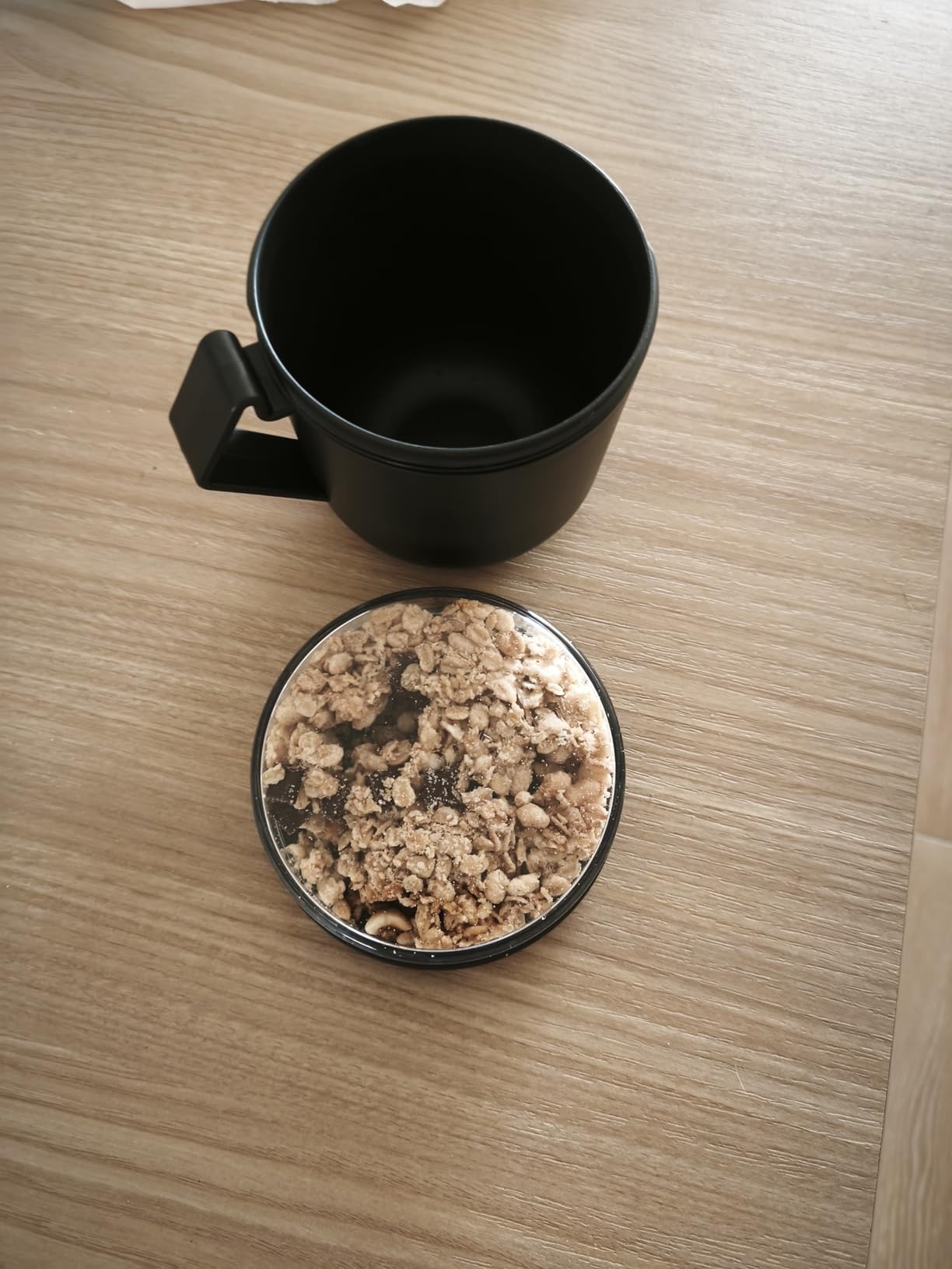 Great concept, but the lid is a bit tricky