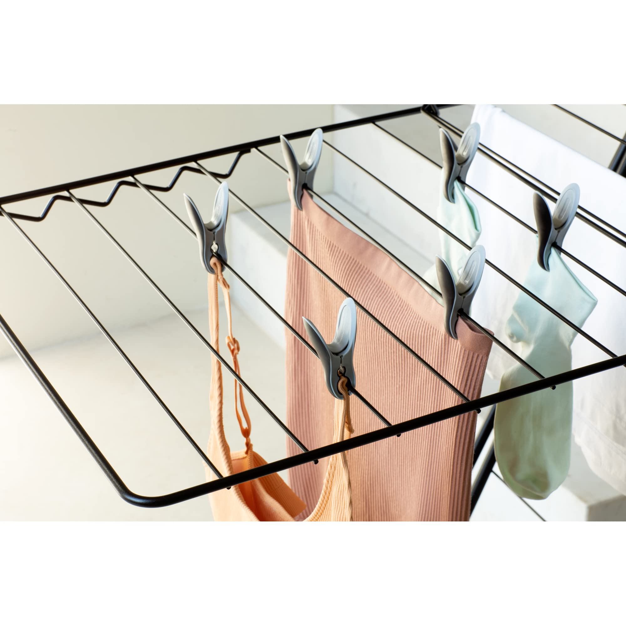 brabantia-smart-clothespins-set-of-8-black-gray-no-rust-strong-grip-large-openin image 3