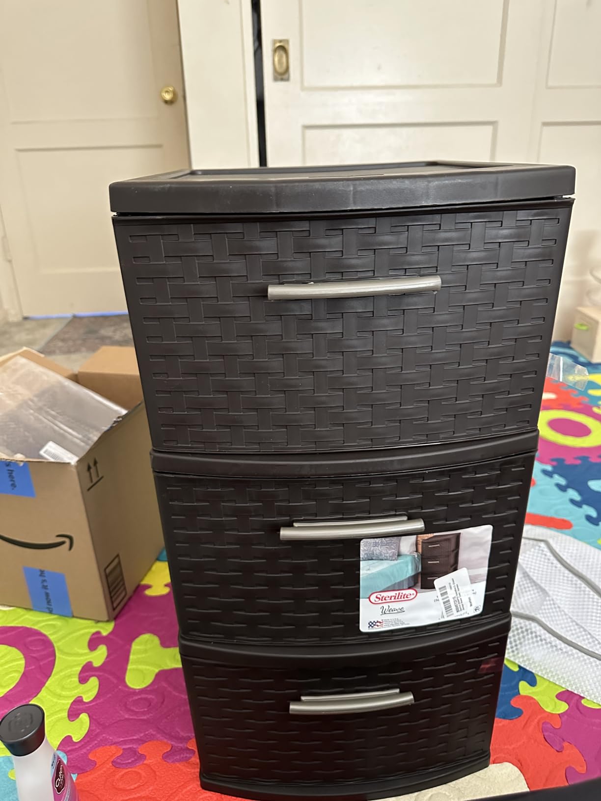 Good storage, but the drawers stick