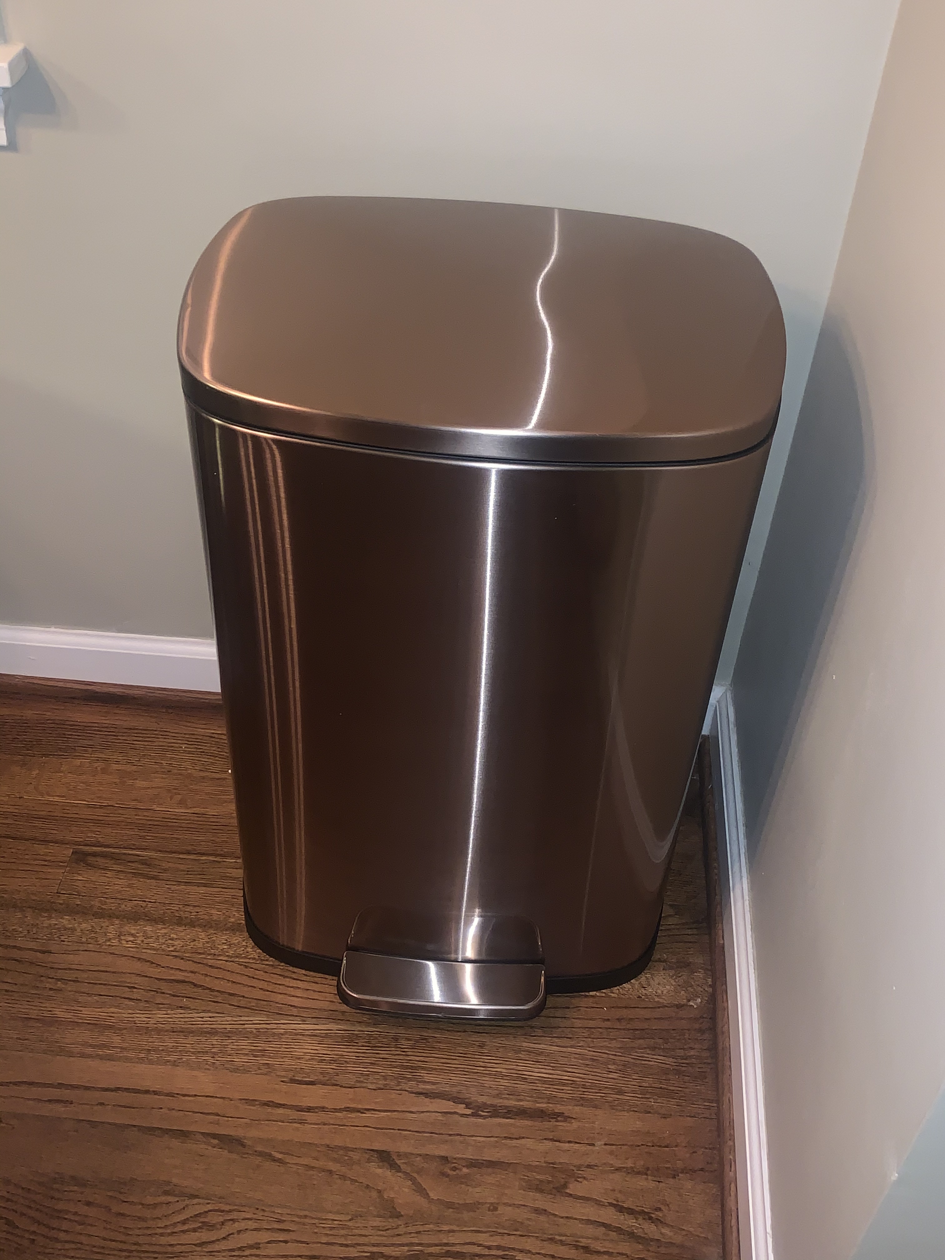 Love this trash can