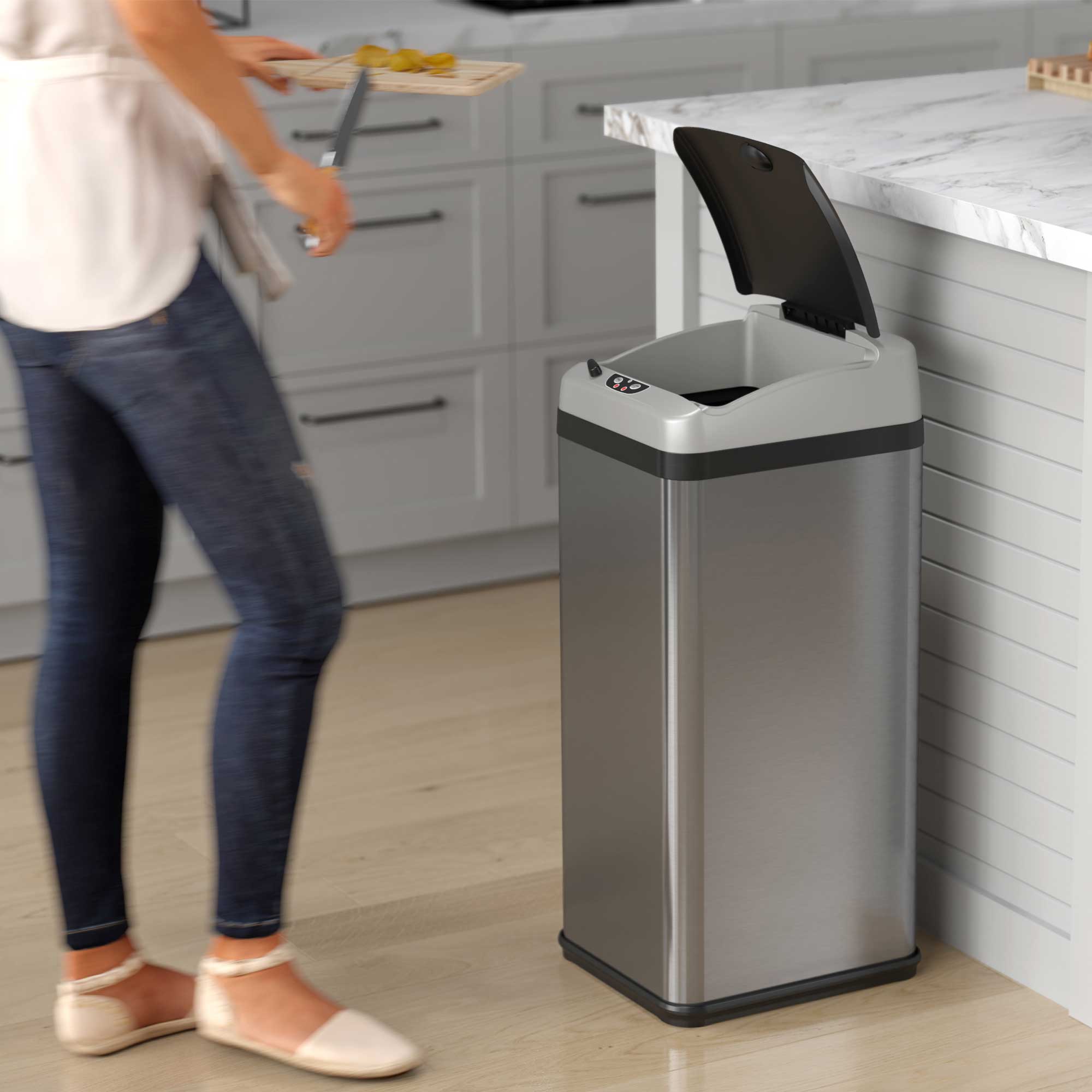 itouchless-50l-13-gal-platinum-edition-stainless-steel-sensor-kitchen-trash-can- image 3